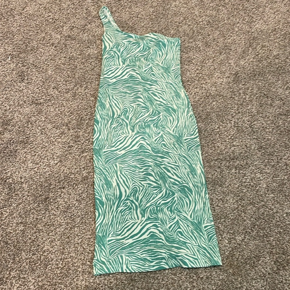One shoulder fitted maxi dress